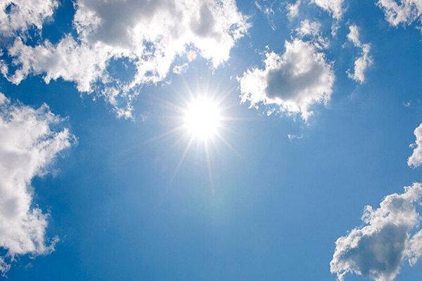 آسمان اردبیل با جوی پایدار و هوای گرم