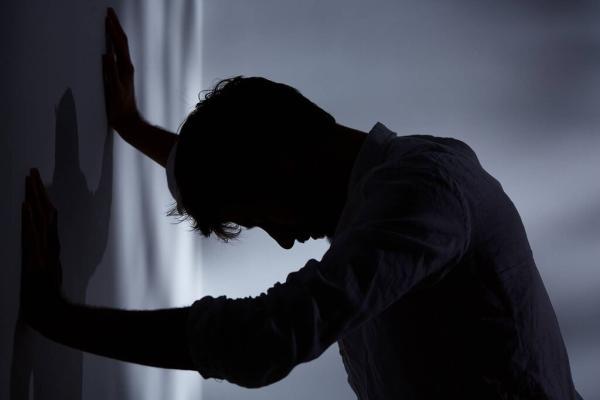 این موارد رایج ترین مشکلات روانی نوجوانان است ، نشانه های این موارد رایج ترین مسائل روانی نوجوانان است ، نشانه های رایج افسردگی در نوجوانان