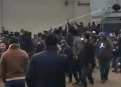 استفاده پلیس از آبپاش در شهر زلزله زده خوی