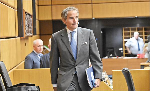 رافائل گروسی وارد تهران شد ، آغاز دیدارهای مهم با مقامات رافائل گروسی وارد تهران شد ، آغاز دیدارهای مهم با مقامات بلندپایه ایران