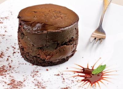 پیشنهادی برای یک عصرانه خوشمزه ، نحوه پختن موس کیک شکلات، با یک روش مقرون به صرفه و سریع!
